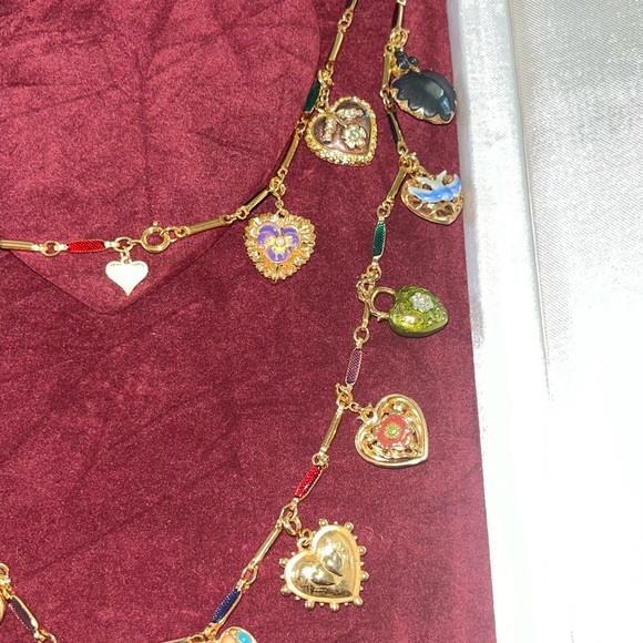 JOAN RIVERS HEARTS & FLOWERS CHARM NECKLACE WITH ALL 19 CHARMS - Picture 8 of 8